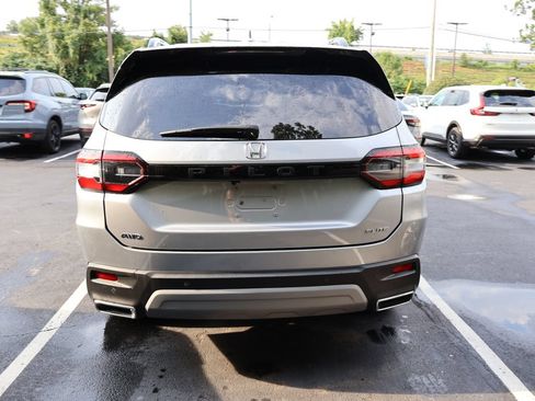Certified 2024 Honda Pilot Elite image 6