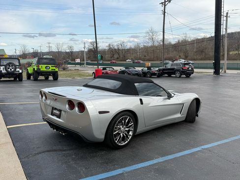 Used 2005 Chevrolet Corvette Convertible w/ Preferred Equipment Group image 3