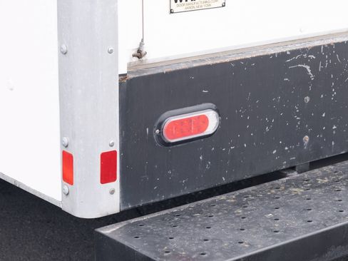 Used 2020 Chevrolet Express 3500 RWD image 17