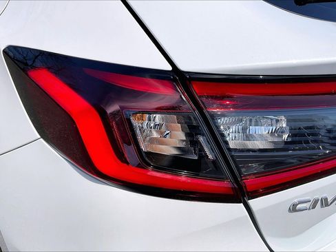 Used 2025 Honda Civic Sport image 27
