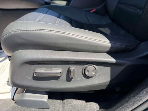 Used 2024 Honda CR-V EX-L image 17