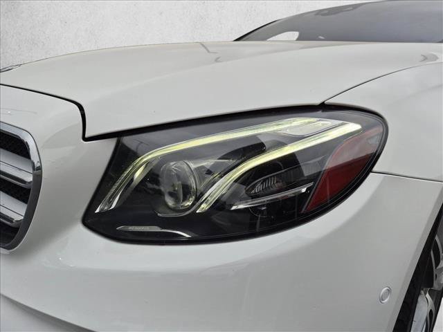 Used 2018 Mercedes-Benz E 400 4MATIC Sedan image 27