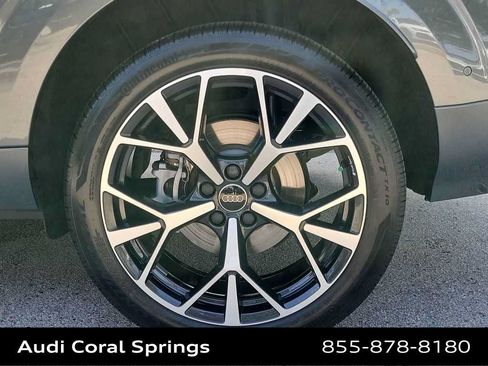 Certified 2026 Audi Q3 quattro 2.0T w/ 20" Wheel Package AWD/4WD image 16