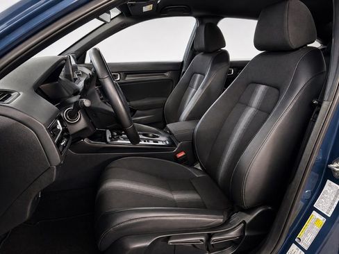 Used 2025 Honda Civic Sport image 9
