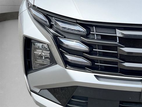 Used 2025 Hyundai Tucson SEL FWD image 5