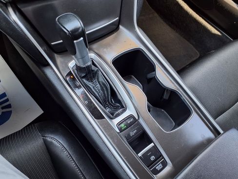 Used 2022 Honda Accord Sport image 25