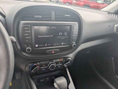Used 2024 Kia Soul LX w/ Option Group 015 FWD image 20