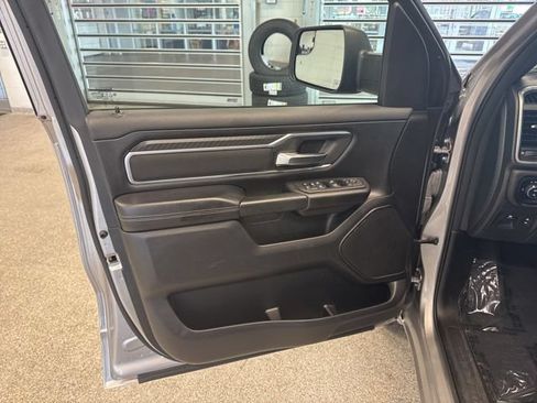 Used 2025 RAM 1500 Big Horn AWD/4WD image 24