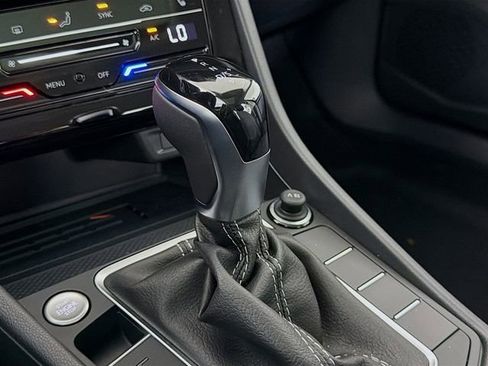 New 2026 Volkswagen Jetta SE image 18