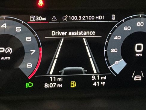 New 2025 Audi Q3 2.0T Premium image 12