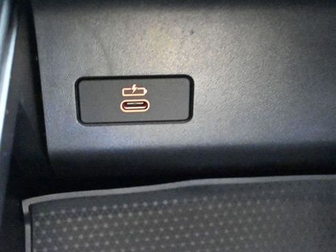 New 2026 BMW X6 xDrive40i image 4