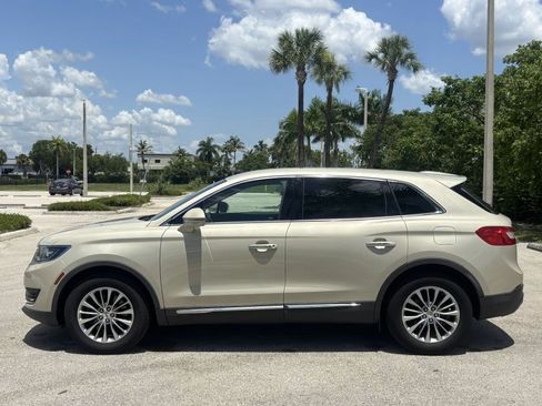 Used 2016 Lincoln MKX Select w/ Select Plus Package FWD image 8