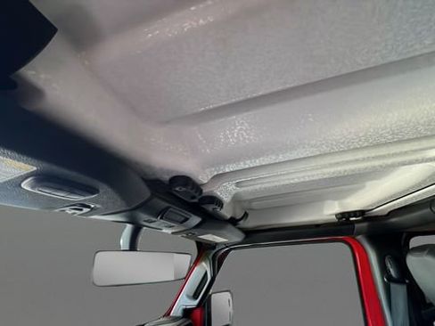 Used 2020 Jeep Gladiator Rubicon w/ Uconnect 4C Nav & Sound Group AWD/4WD image 18