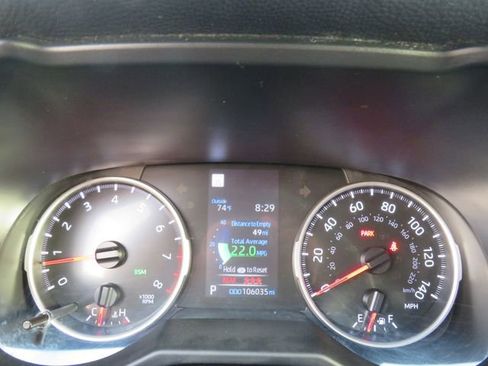 Used 2022 Toyota RAV4 XLE image 37