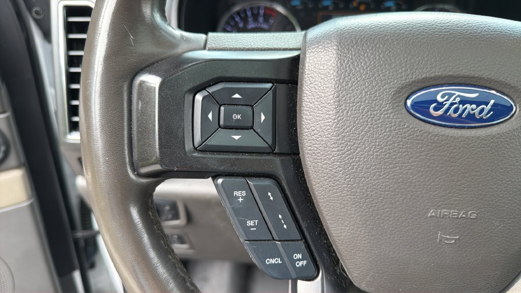 Used 2018 Ford Expedition Limited w/ Equipment Group 302A RWD image 23