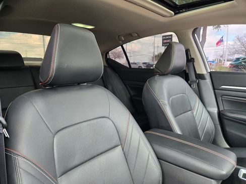 Used 2023 Nissan Altima 2.5 SR w/ SR Premium Package image 31