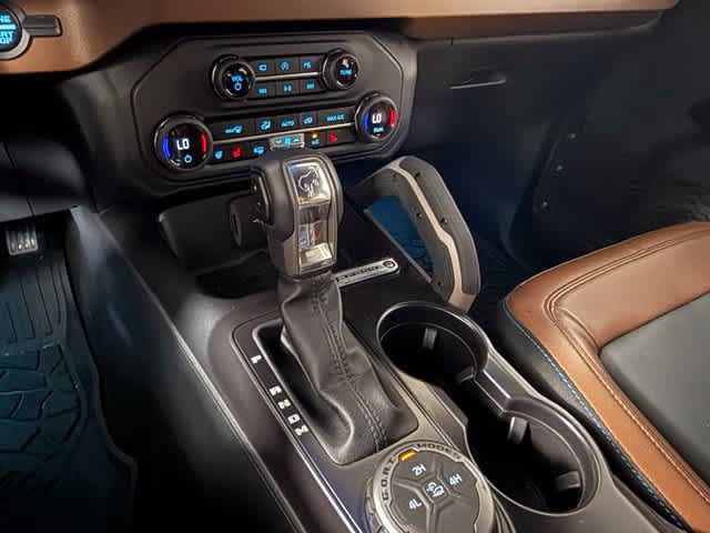Used 2024 Ford Bronco Outer Banks AWD/4WD image 28