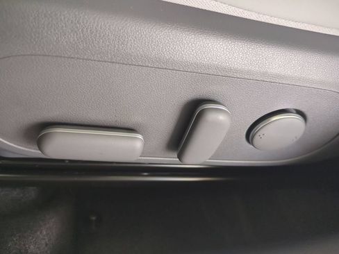 New 2026 Hyundai Kona SEL Premium FWD image 23