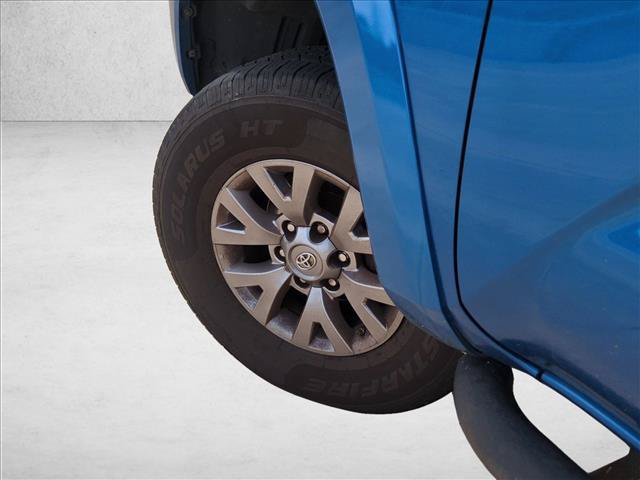Used 2018 Toyota Tacoma SR5 RWD image 10