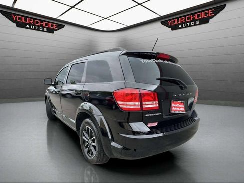 Used 2018 Dodge Journey SE w/ Blacktop Package image 3