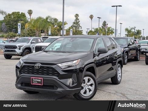 Used 2025 Toyota RAV4 LE FWD image 1