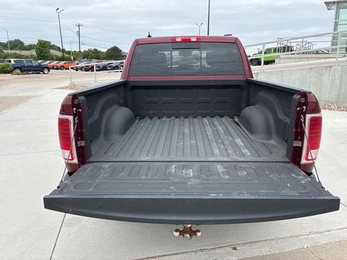 Used 2017 RAM 1500 Laramie w/ Convenience Group AWD/4WD image 5