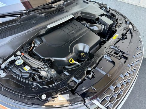 Used 2021 Land Rover Range Rover Evoque S AWD/4WD image 12