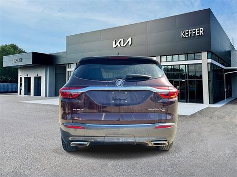 Used 2018 Buick Enclave Essence w/ Trailering Package image 7