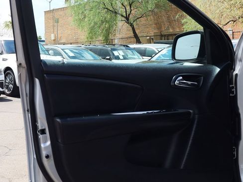 Used 2020 Dodge Journey SE image 37