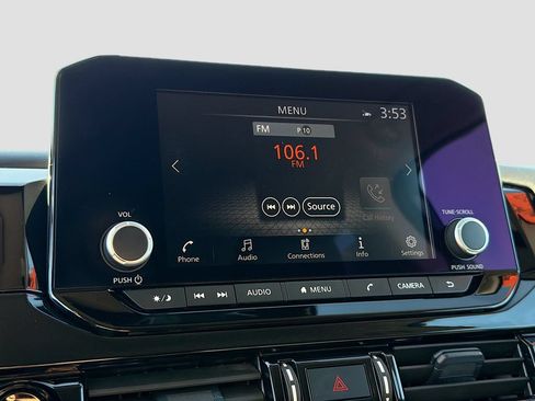 Used 2025 Nissan Pathfinder SV FWD image 14