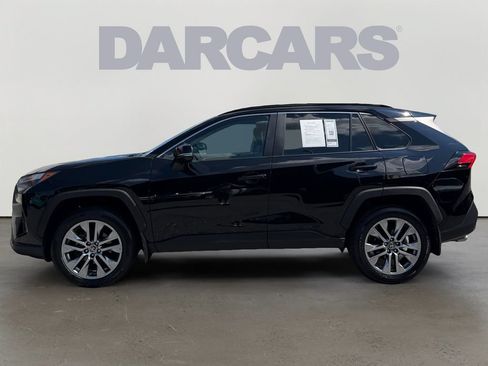 Used 2023 Toyota RAV4 XLE Premium AWD/4WD image 4
