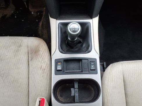 Used 2011 Subaru Outback 2.5i Premium image 17