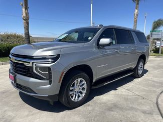 Used 2025 Chevrolet Suburban LS RWD video 1