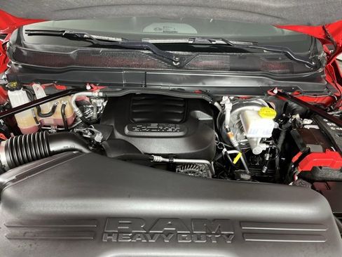 Used 2024 RAM 2500 Big Horn w/ Sport Appearance Package image 9