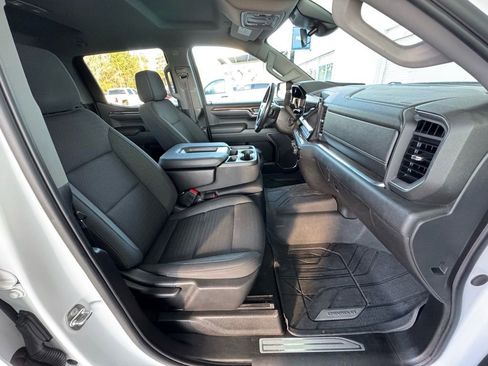 Used 2024 Chevrolet Silverado 1500 LT w/ Protection Package image 15