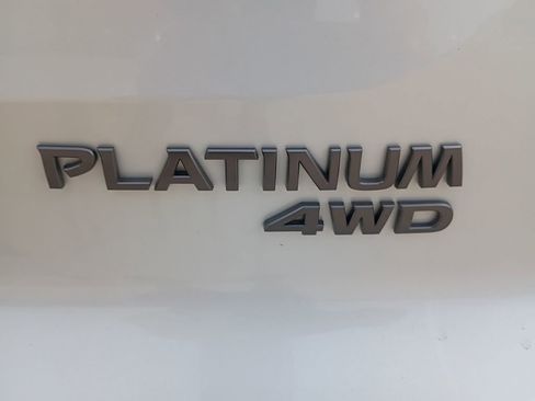 New 2026 Nissan Pathfinder Platinum image 6