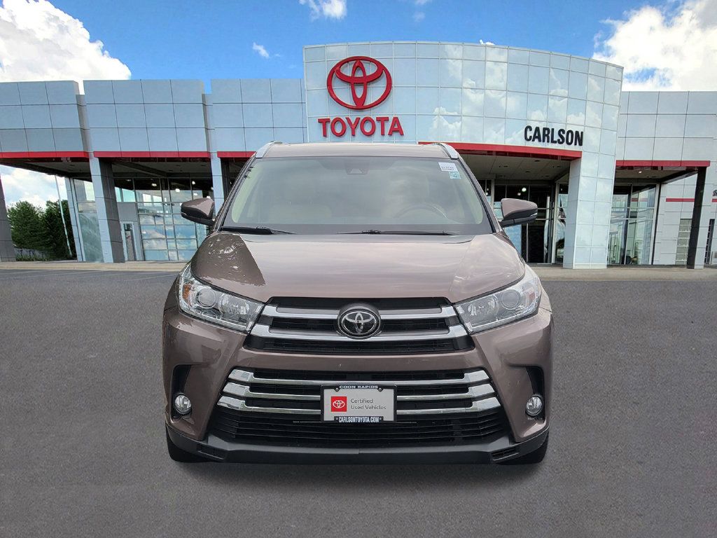 Used 2018 Toyota Highlander Limited AWD/4WD image 6