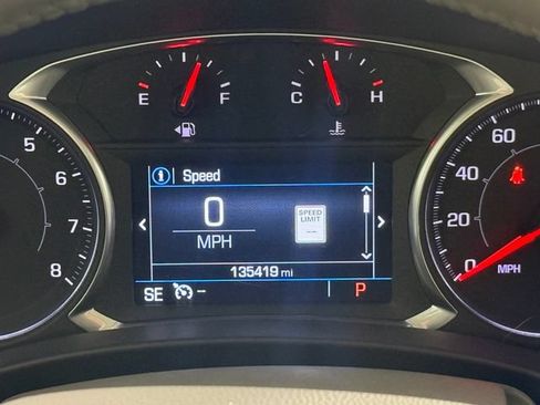 Used 2018 GMC Terrain Denali w/ Comfort Package AWD/4WD image 30