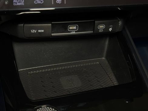 Certified 2023 Kia Niro Wave FWD image 34