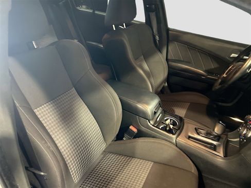 Used 2023 Dodge Charger R/T w/ Blacktop Package image 27