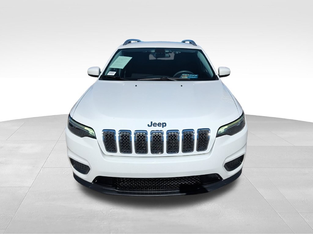 Used 2020 Jeep Cherokee Latitude FWD image 2