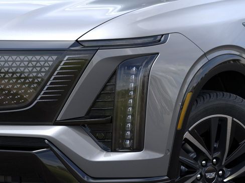 New 2026 Cadillac Vistiq Sport image 10