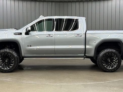 Used 2026 GMC Sierra 1500 Denali Ultimate AWD/4WD image 2