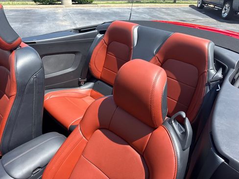 Used 2025 Ford Mustang Premium RWD image 36
