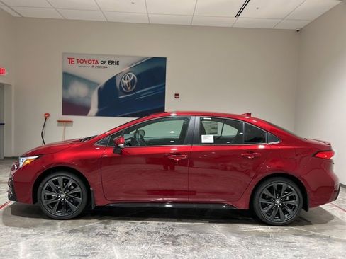 New 2026 Toyota Corolla SE image 3