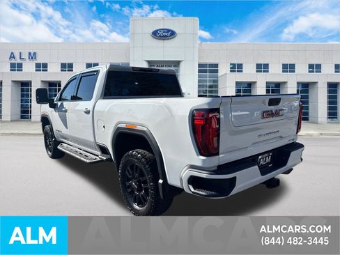 Used 2022 GMC Sierra 2500 AT4 w/ Gooseneck/5TH Wheel Package image 9