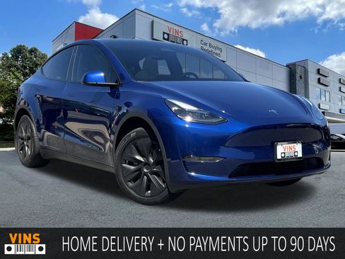 Used 2023 Tesla Model Y Long Range AWD/4WD image 1