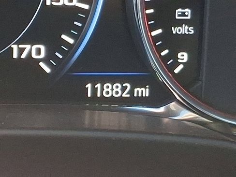 Used 2025 Chevrolet Blazer RS w/ Driver Confidence II Package image 21