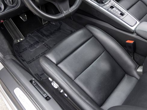 Used 2013 Porsche 911 Carrera RWD image 30
