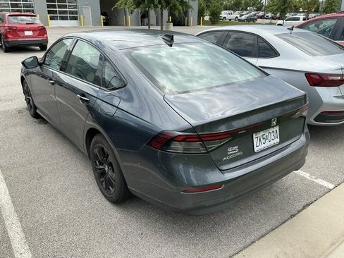 Used 2025 Honda Accord SE image 10